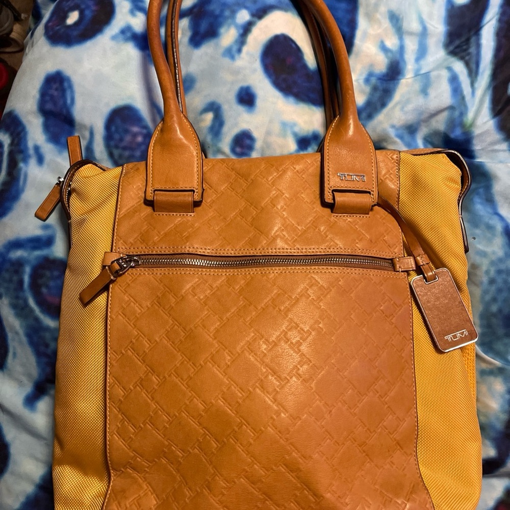 Tumi TICON Women’s TravelTote Bag in Marigold w/RFID Blocking in Leather & Nylon